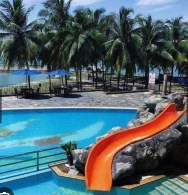 Seaview Corus Paradise Lagoon Taman Haji Zainal Jalan Pantai Batu 3 Lägenhet Port Dickson Exteriör bild